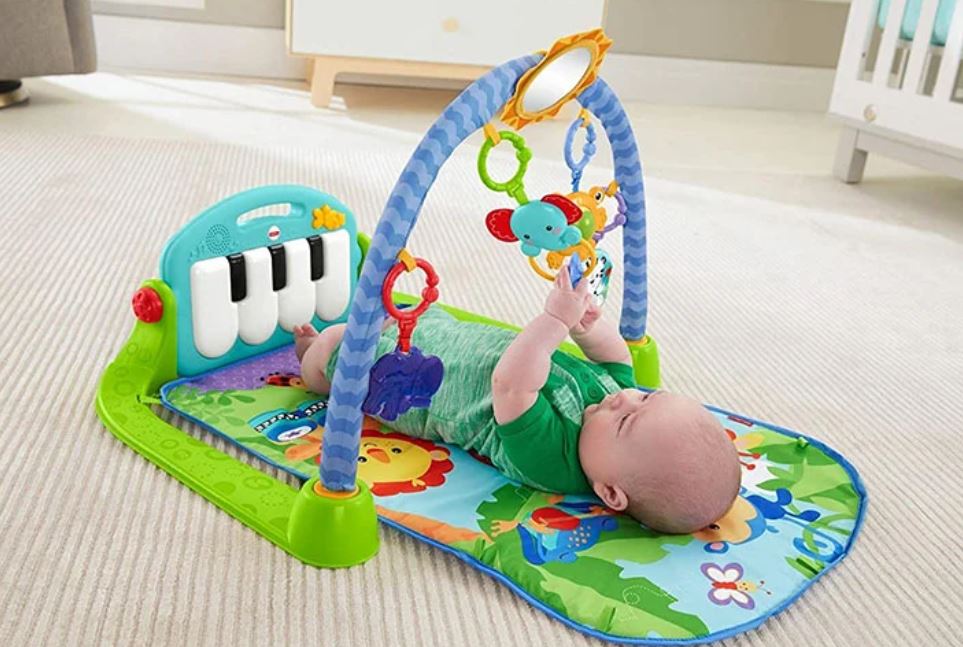 خرید اسباب بازی نوزاد